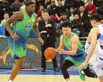 开云-带着拼劲儿和执行力 天津男篮开启“3连客”