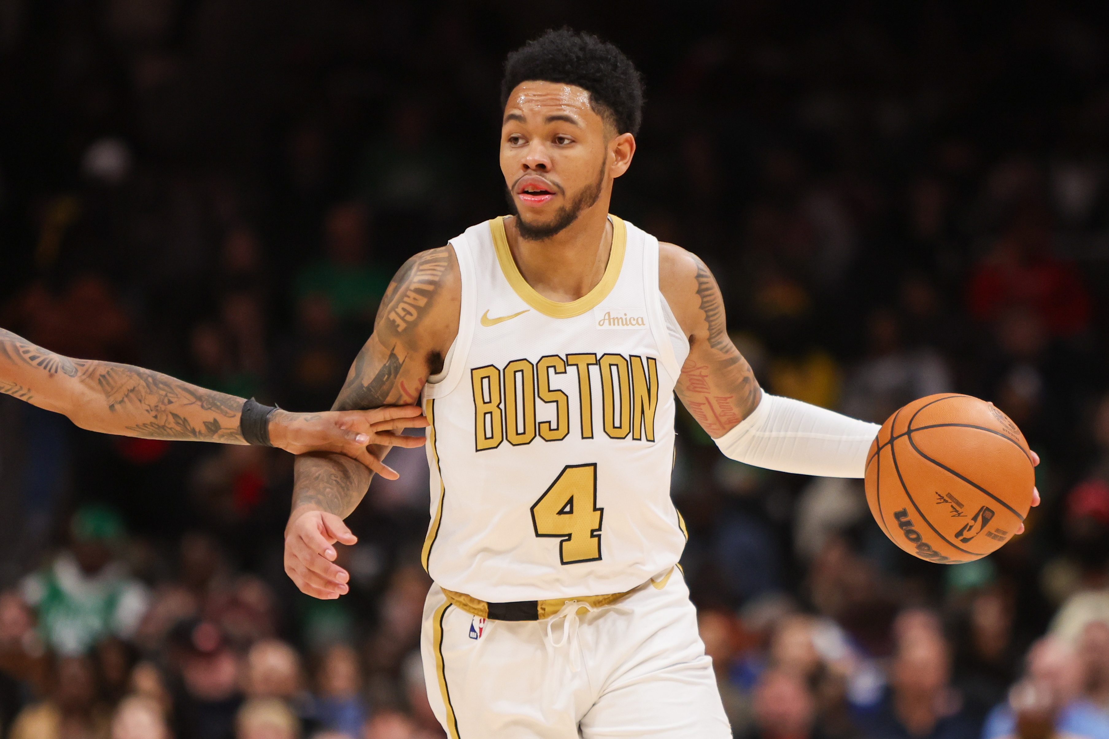 kaiyun-马祖拉：A·西蒙斯上半场进攻端提供了火力 正朝着全能型方向成长